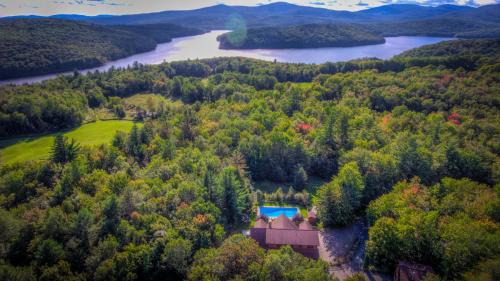 Wilmington Casa | Most Luxury 7000 Sq ft Log Estate with Pool Hot Tub Sauna