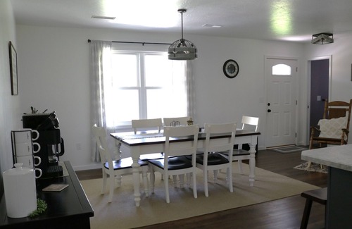 Blissfield Casa | Most Peaceful, Super Clean, Quiet, Secluded setting in Millersburg
