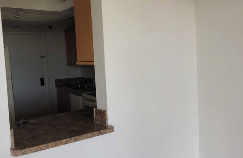 Northeast Miami Condominio | Bella apartamento muy privado sin vecinos con vistas al mar