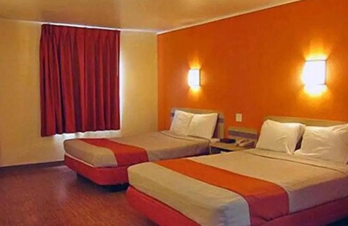 Canyon Acres Hotel | Motel 6 Albuquerque, NM - Northeast