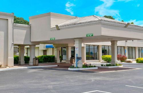 Conyers Hotel | Motel 6-Conyers, GA
