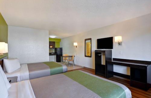 Destin Hotel | Motel 6-Destin, FL