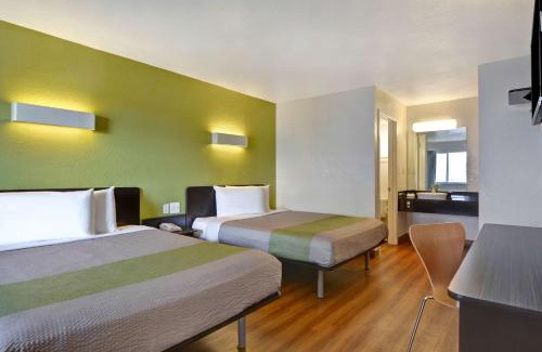 Destin Hotel | Motel 6-Destin, FL