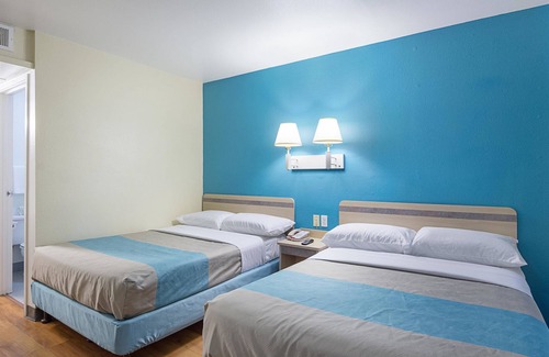 Fredericksburg Hotel | Motel 6 Fredericksburg, VA - North