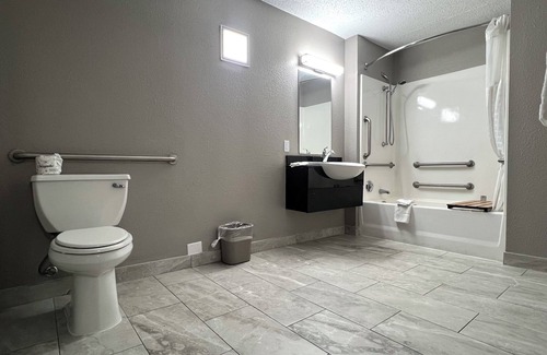 Middleburg Heights Hotel | Motel 6 Middleburg Heights, OH - Cleveland