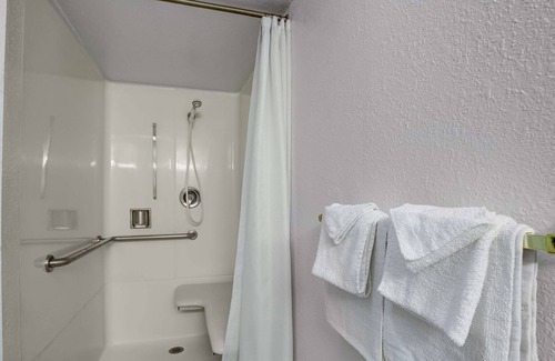 Napa Hotel | Motel 6 Napa, CA