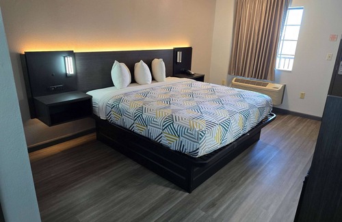 Oklahoma City Hotel | Motel 6 Oklahoma City, OK - Frontier City