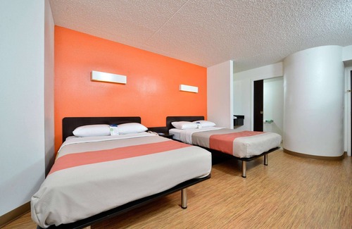 Plano Hotel | Motel 6 Plano, TX - West - Frisco