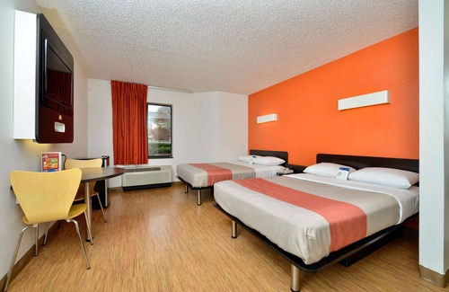 Plano Hotel | Motel 6 Plano, TX - West - Frisco