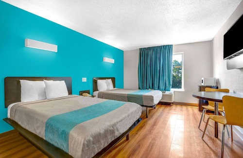 Northeast Raleigh Hotel | Motel 6 Raleigh, NC - North
