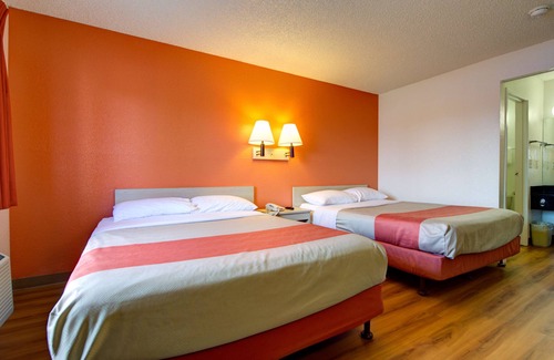SeaTac Hotel | Motel 6 Seattle, WA - Airport