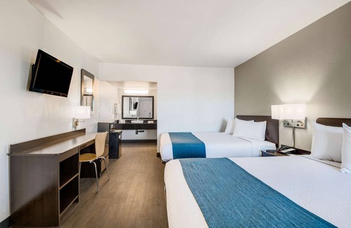 Downtown Tucson Hotel | Motel 6 Tucson, AZ