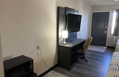 Tulsa Hotel | Motel 6 Tulsa, OK - Airport