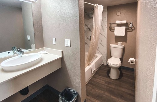 West Sacramento Hotel | Motel 6 West Sacramento, CA