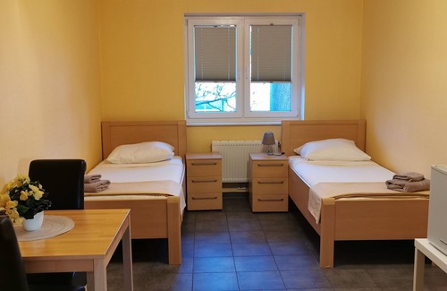 Neumuenster Casa | motel am Outletcenter