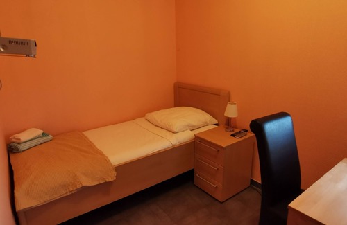 Neumuenster Casa | motel am Outletcenter