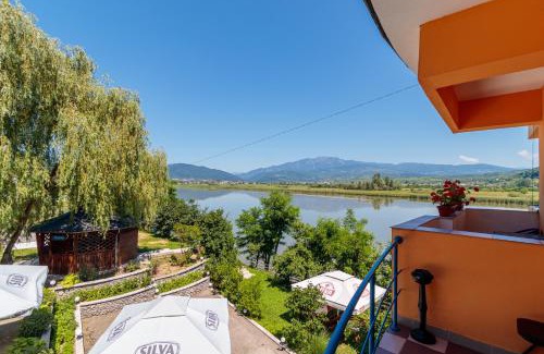 Calimanesti Hotel | Motel Blue River Calimanesti