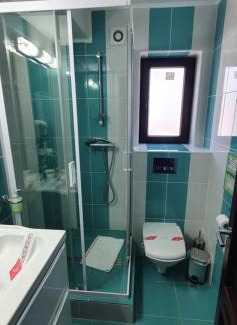 Sendreni Hotel | Motel Didona B