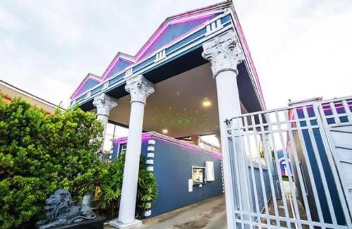 Orleans Hotel | Motel My Garden
