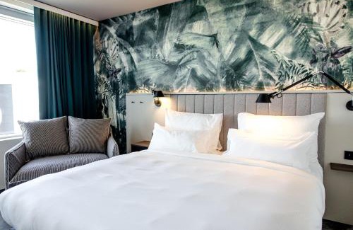 Issy-les-Moulineaux Hotel | Motel One Paris-Porte de Versailles