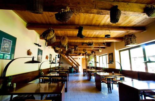 Houska Casa | Motel Svatý Kryštof