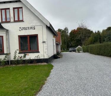 Harndrup Casa | Motel Villa Søndervang 3 personers værelse