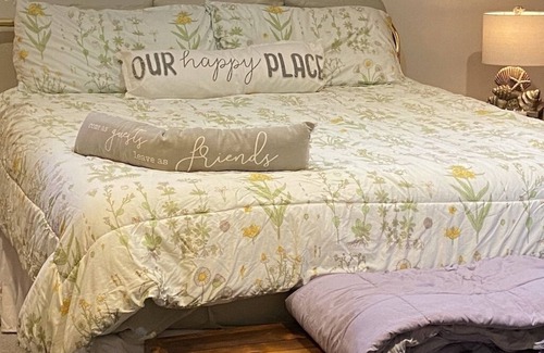 Grass Valley Casa | Mother-In-laws unit with Hot Tub, Relax and enjoy!