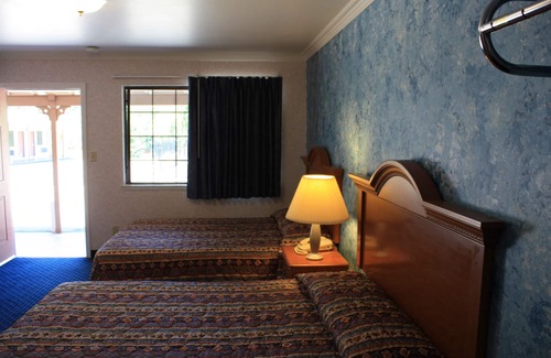 Apple Hill Hotel | Mother Lode Motel