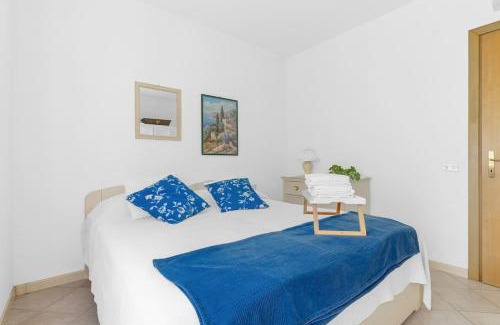 Monte Apartamento | Mother of Pearl House with Lake View Pool