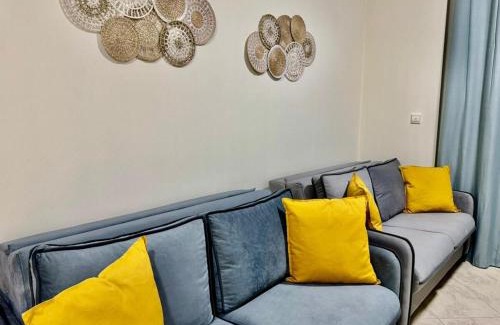 Motor City Apartamento | Motor City Norton Court Parking Pool