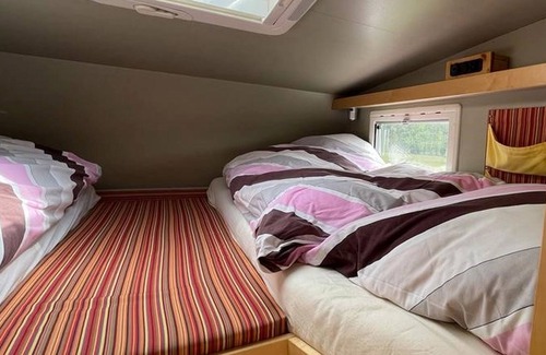 Borfink Apartamento | Motorhome alcove on site (not for travel) - max 2 people