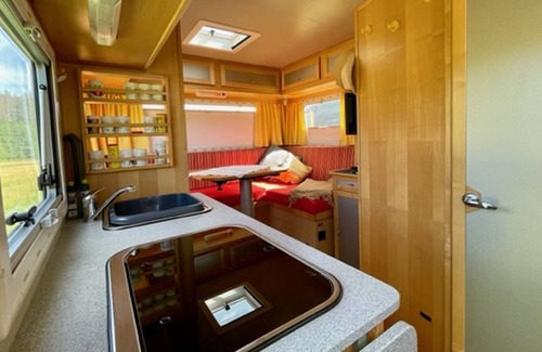Borfink Apartamento | Motorhome alcove on site (not for travel) - max 2 people
