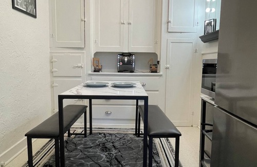 Detroit Apartamento | Motown “Music Lovers” Suite