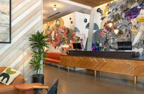 Chinatown Hotel | Motto by Hilton Washington DC City Center