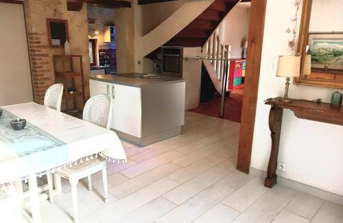 Chevillon-sur-Huillard Casa | Moulin en bord de rivière - logement entier