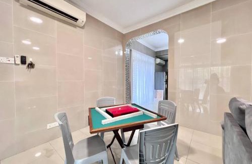 Taman Mount Austin Casa | Mount Austin Landed Corner House 11 pax BBQ Pit Mahjong