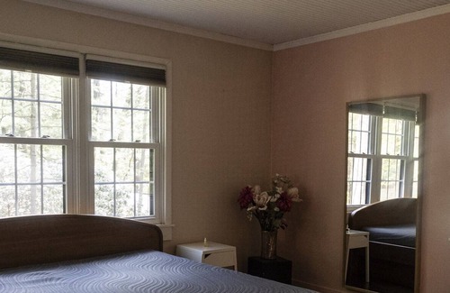 Mount Gretna Heights Casa | Mount Gretna House next to hiking trails