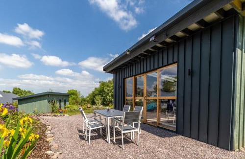 Banteer Otro | Mount Hillary Holiday Pods