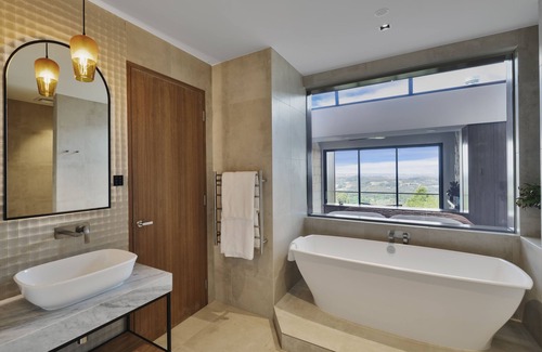 Crafers Hotel | Mount Lofty House & Estate Adelaide Hills
