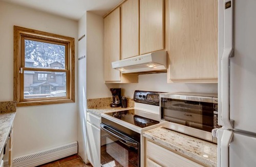 Frisco Apartamento | Mount Royal Condos #501 condo