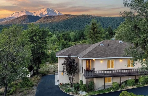 Mount Shasta Apartamento | Mount Shasta is calling - The House of Light
