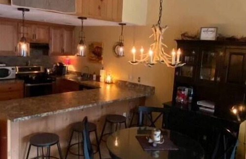 West Dover Casa | MOUNT SNOW CHALET/LOFT CONDO