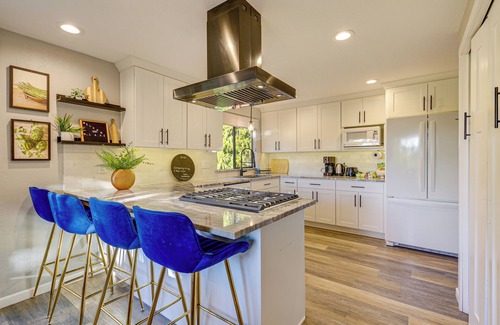 Mount Vernon Casa | Mount Vernon Home w/ Private Hot Tub