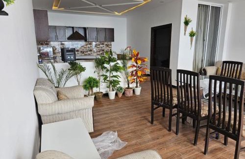 Dhirkot Apartamento | Mount Vista Luxury Apartments