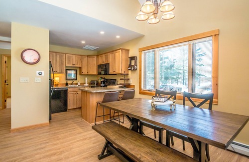 Bartlett Casa | Mount Washington Valley Home/Storyland/Hiking/Saco/EV Charger