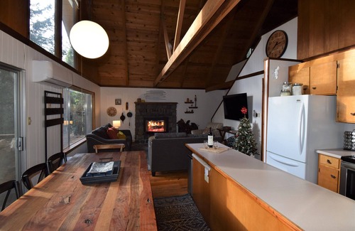 Twain Harte Cabina | Mountain Adventures Await ~ Spacious Family Chalet ~ Near Dodge Ridge & Yosemite