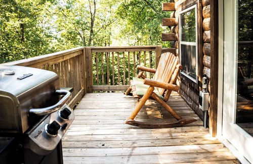 Mid America Cabina | Mountain Air Treehouse - Starlight Haven
