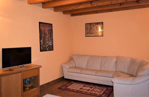 Bossico Casa | Mountain and Iseo Lake, among alleys and wooden loggias