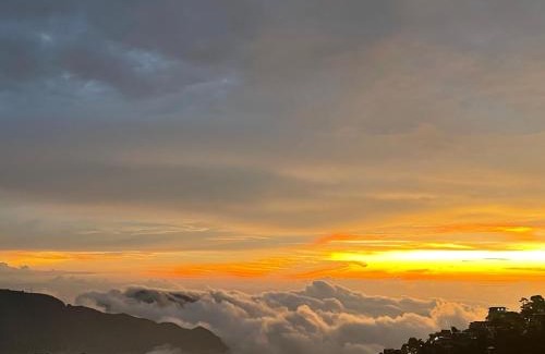 Baguio Apartamento | Mountain and Sunsetview Baguio Residences