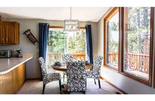 Valley of the Sun Cabina | Mountain base camp, 2 bedroom, wood stove amazing views, Middle of everything